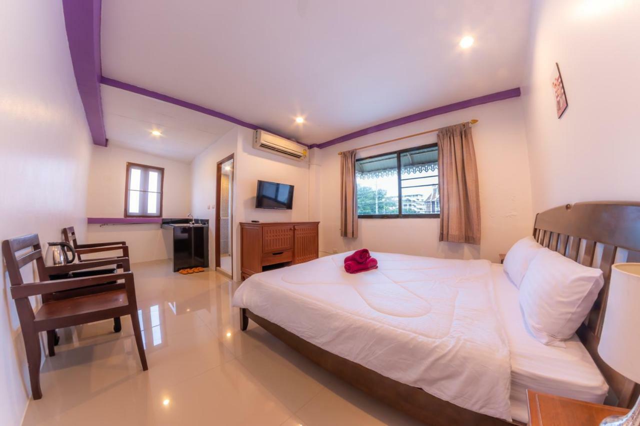 Enrico Hostel Patong Dış mekan fotoğraf