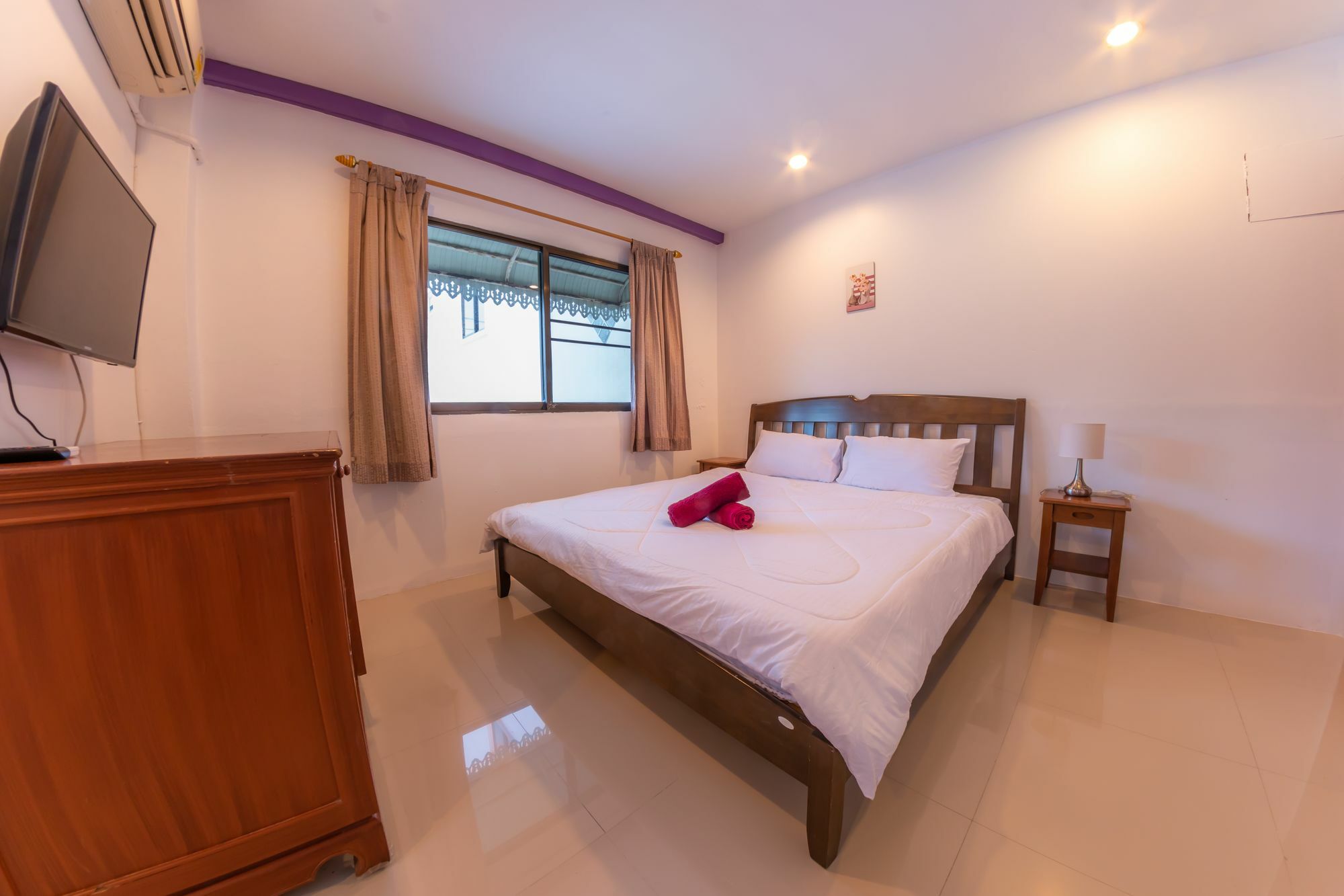 Enrico Hostel Patong Dış mekan fotoğraf